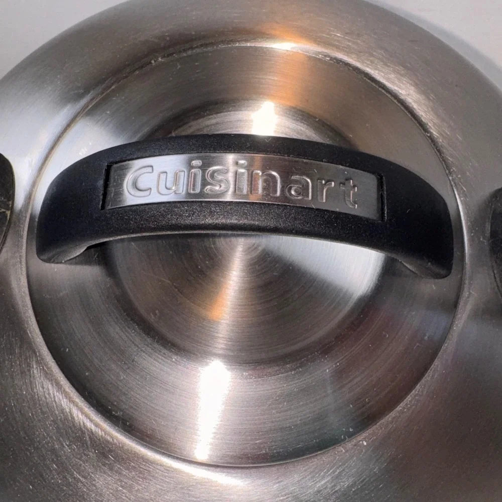 Cuisinart Tea Kettle Unisex 2QT Silver CTK-SS4 Brushed Stainless Steel Whistling